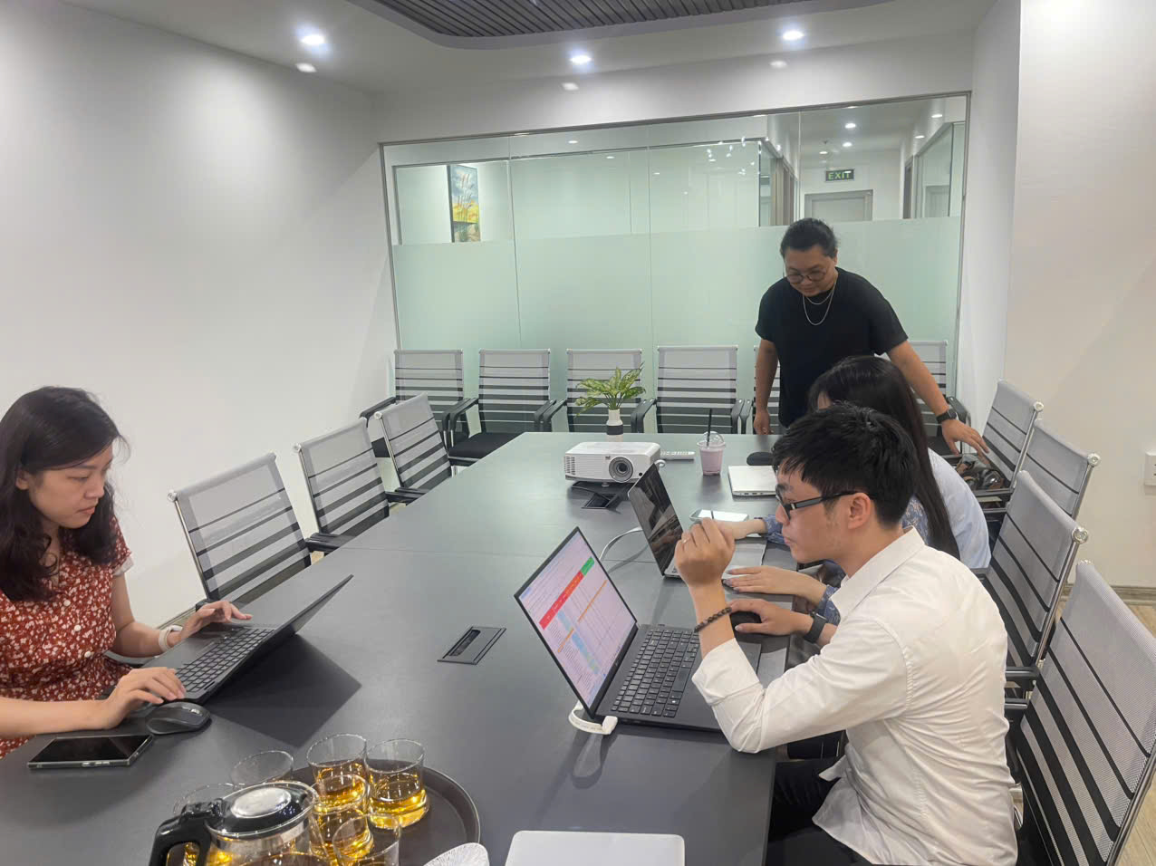 Tư vấn, thiết kế và xây dựng hệ thống Digital toàn diện | BRAND + UIX SENIOR (APP, WEB)